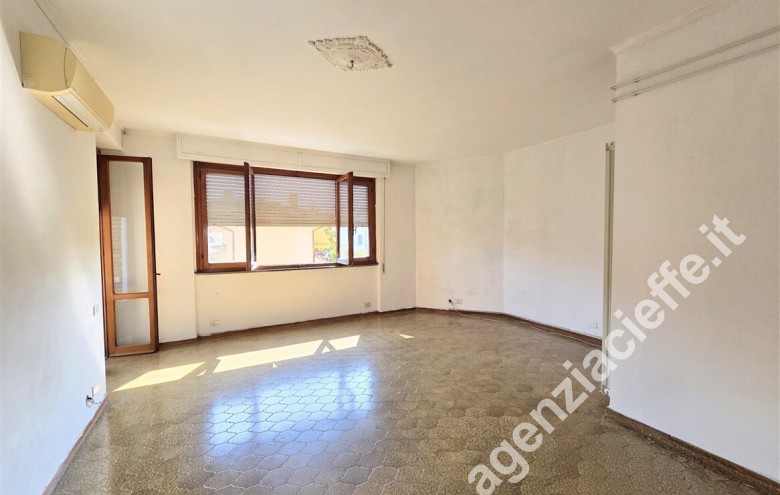 Appartamento in vendita a Marina Di Massa (Massa) - Foto 3
