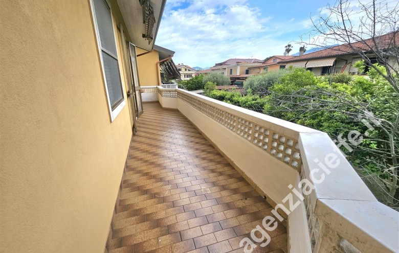 Appartamento in vendita a Marina Di Massa (Massa) - Foto 40