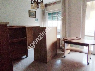 Massa, Viale Roma - A soli 2.5...