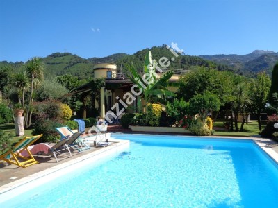 Montignoso di Massa – Villa ...