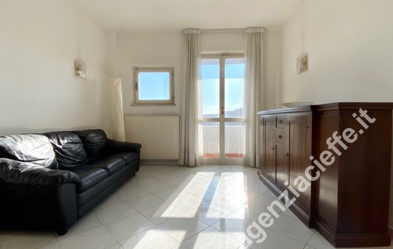 Appartamento in vendita a Marina Di Massa (Massa) - Foto 2