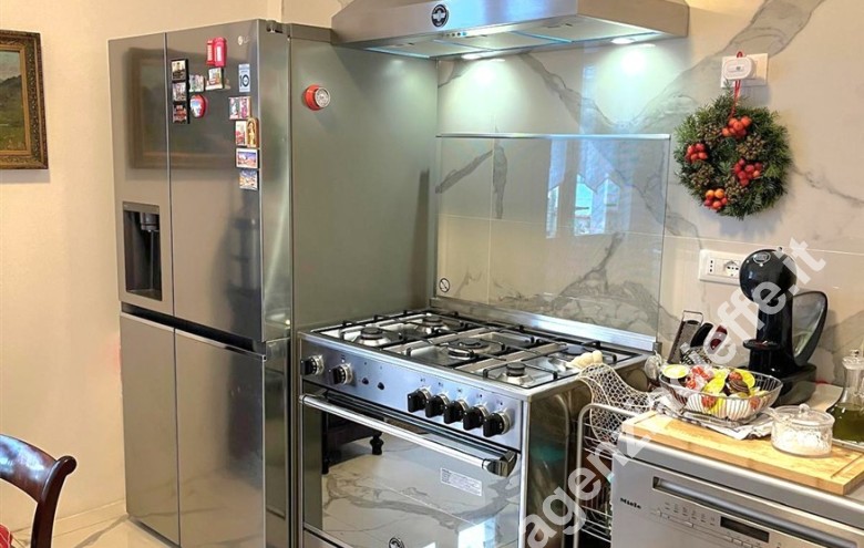 Appartamento indipendente in vendita a Marina Di Massa (Massa) - Foto 29