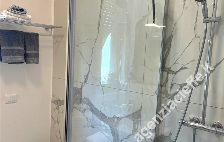 Appartamento indipendente in vendita a Marina Di Massa (Massa) - Foto 26
