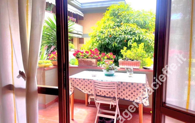 Appartamento indipendente in vendita a Marina Di Massa (Massa) - Foto 1