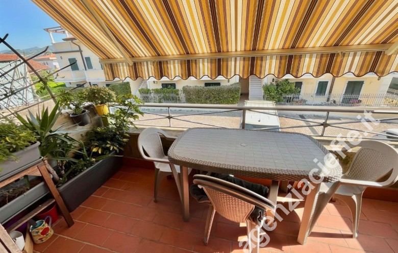 Appartamento in vendita a Marina Di Massa (Massa) - Foto 9