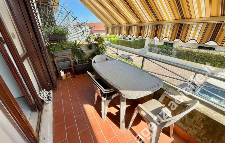Appartamento in vendita a Marina Di Massa (Massa) - Foto 1