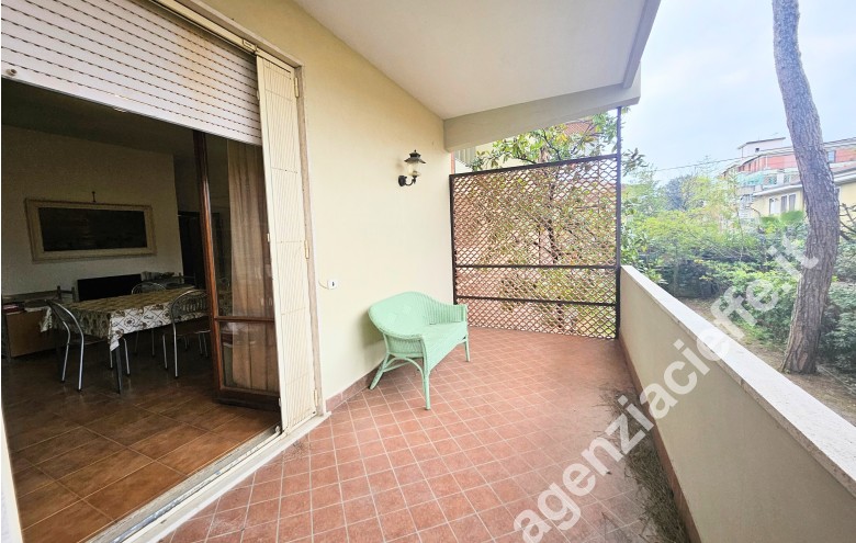 Appartamento in vendita a Marina Di Massa (Massa) - Foto 1