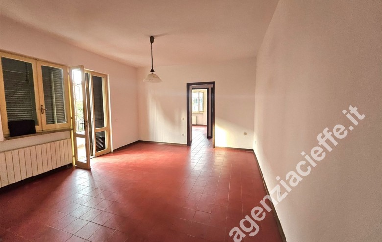 Appartamento indipendente in vendita a Marina Di Massa (Massa) - Foto 5