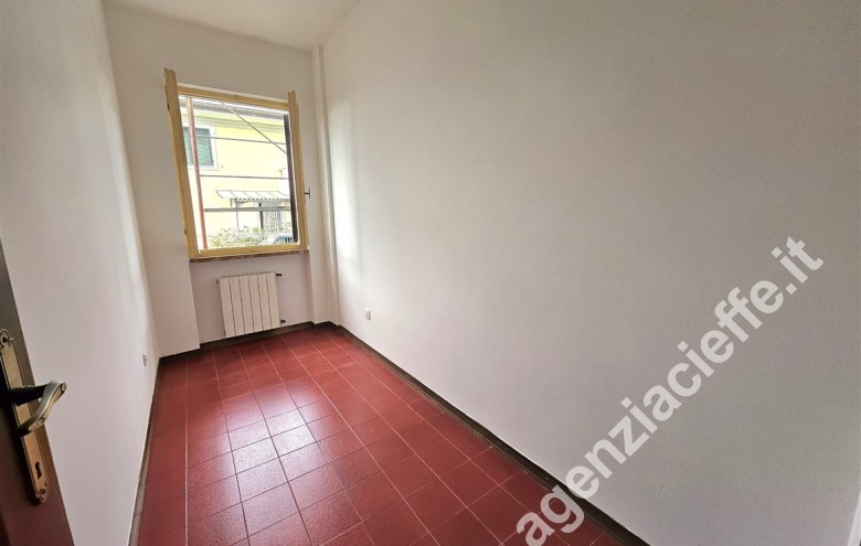 Appartamento indipendente in vendita a Marina Di Massa (Massa) - Foto 9