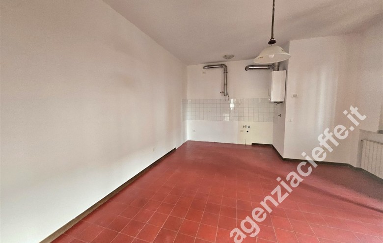 Appartamento indipendente in vendita a Marina Di Massa (Massa) - Foto 4