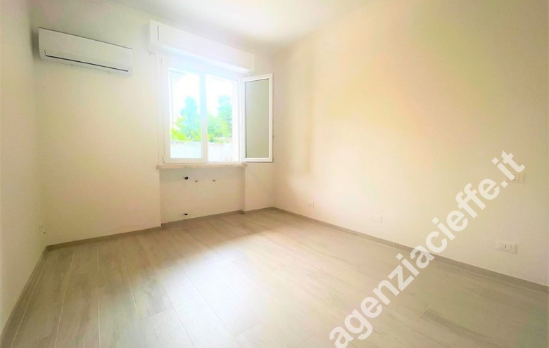 Appartamento in vendita a Marina Di Massa (Massa) - Foto 9
