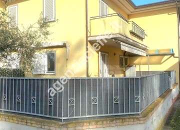 Marina di massa appartamento c