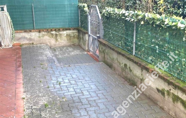 Appartamento indipendente in vendita a Marina Di Massa (Massa) - Foto 11