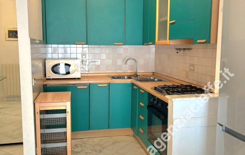 Appartamento in vendita a Marina Di Massa (Massa) - Foto 4