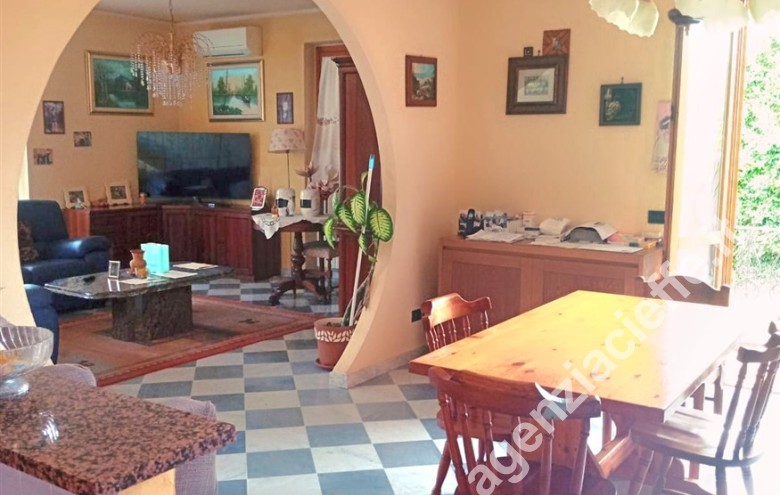 Casa bi-trifamiliare in vendita a Massa - Foto 13
