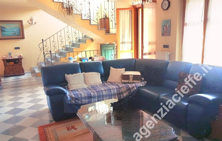 Casa bi-trifamiliare in vendita a Massa - Foto 8
