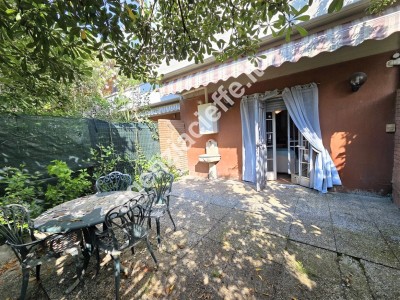 Marina di Massa – Villetta a...