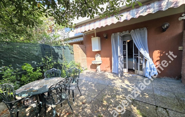 Villetta a schiera in vendita a Marina Di Massa (Massa) - Foto 1