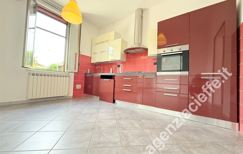 Casa bi-trifamiliare in vendita a Marina Di Massa (Massa) - Foto 6