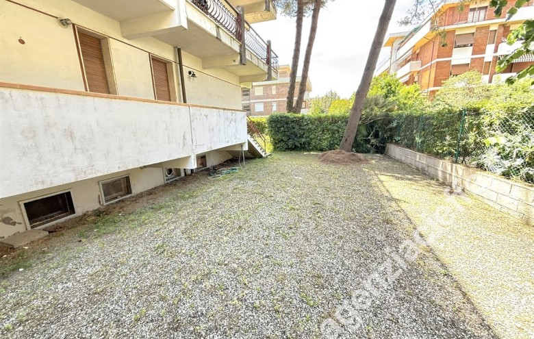 Appartamento in vendita a Marina Di Massa (Massa) - Foto 9