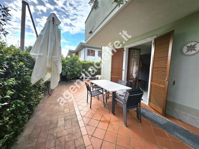 Marina di Massa – Villetta a...