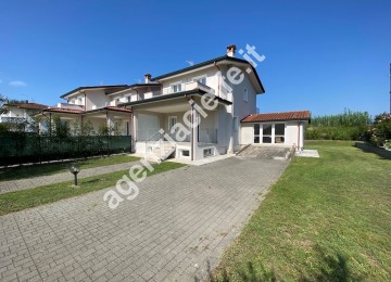 Montignoso, località renella,