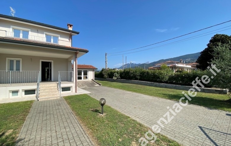 Casa bi-trifamiliare in vendita a Montignoso - Foto 17
