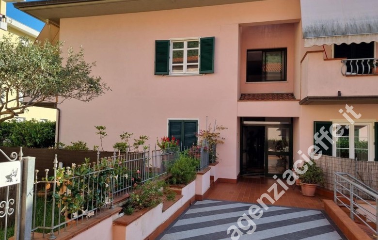 Appartamento in vendita a Massa - Foto 1