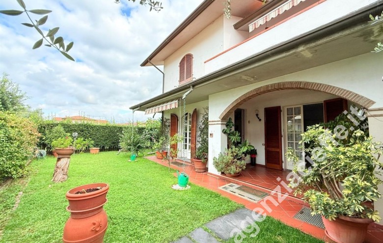 Casa bi-trifamiliare in vendita a Marina Di Massa (Massa) - Foto 27