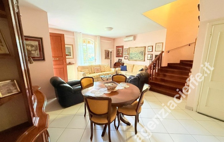 Casa bi-trifamiliare in vendita a Marina Di Massa (Massa) - Foto 6