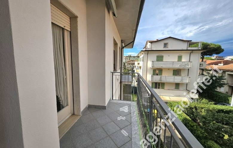 Appartamento in vendita a Marina Di Massa (Massa) - Foto 9