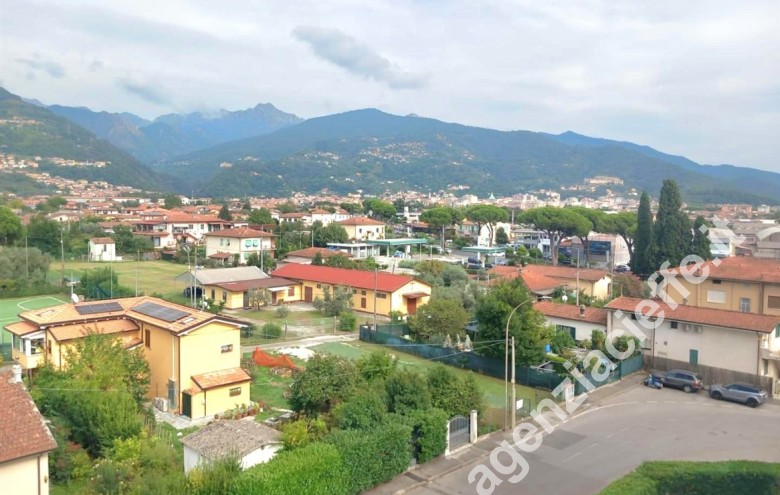 Appartamento in vendita a Massa - Foto 1