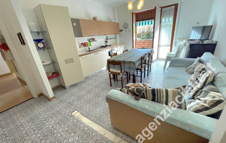 Appartamento in vendita a Marina Di Massa (Massa) - Foto 3