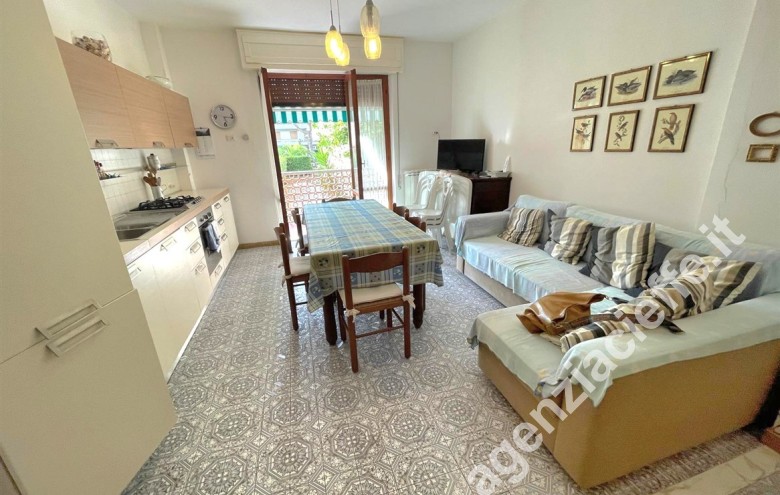 Appartamento in vendita a Marina Di Massa (Massa) - Foto 2