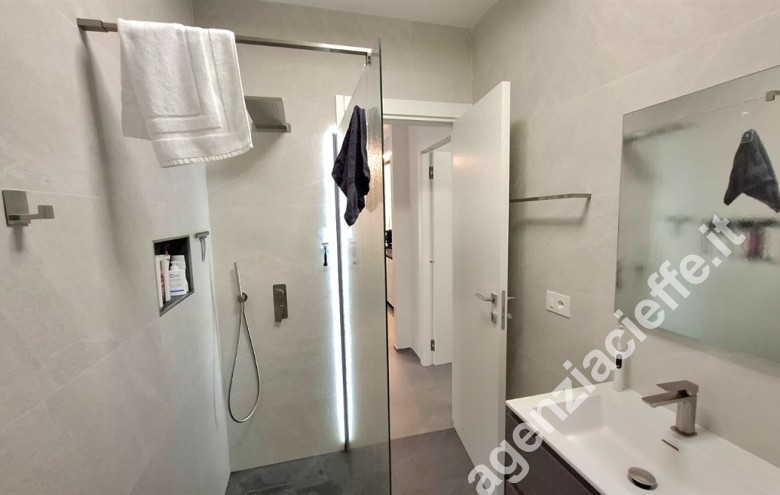 Appartamento in vendita a Avenza (Carrara) - Foto 9