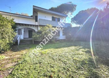 Ronchi – porzione di villa b