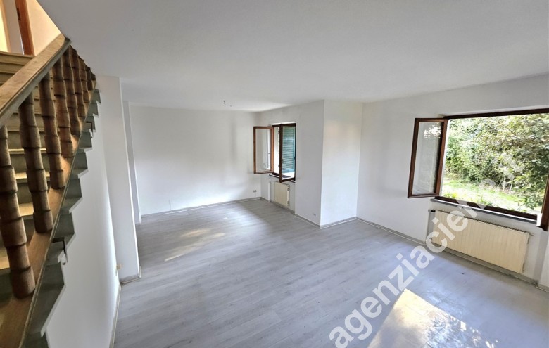 Casa bi-trifamiliare in vendita a Marina Di Massa (Massa) - Foto 2