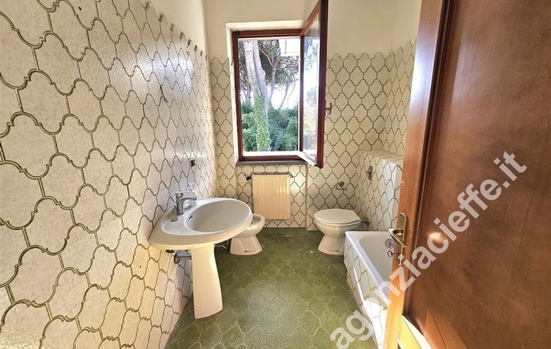 Casa bi-trifamiliare in vendita a Marina Di Massa (Massa) - Foto 17