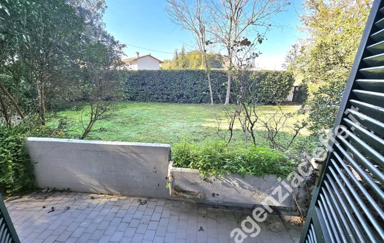 Casa bi-trifamiliare in vendita a Marina Di Massa (Massa) - Foto 7