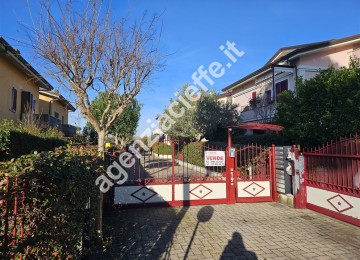 Marina di massa, centrale e vi