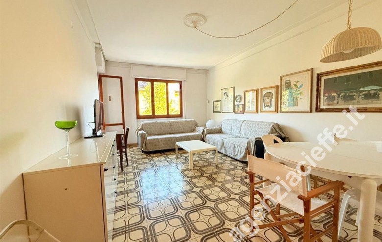 Appartamento in vendita a Marina Di Massa (Massa) - Foto 2