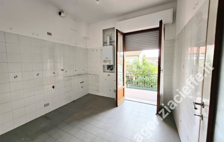 Appartamento in vendita a Marina Di Massa (Massa) - Foto 7