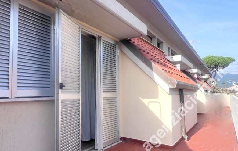 Appartamento in vendita a Marina Di Massa (Massa) - Foto 1