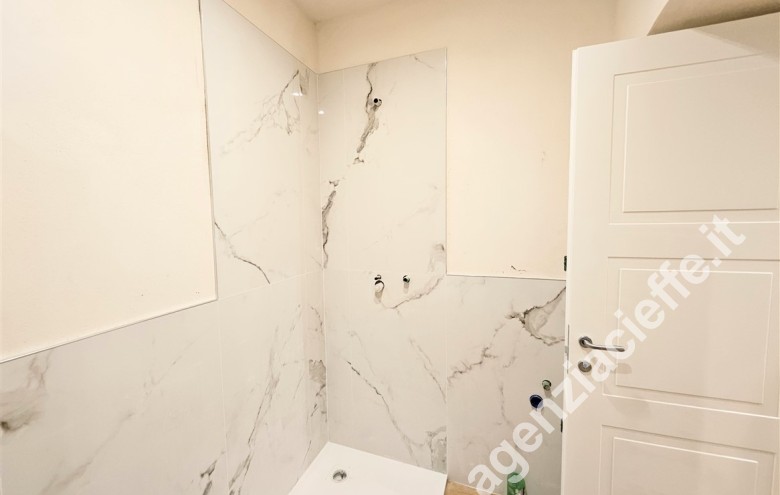 Appartamento indipendente in vendita a Massa - Foto 8