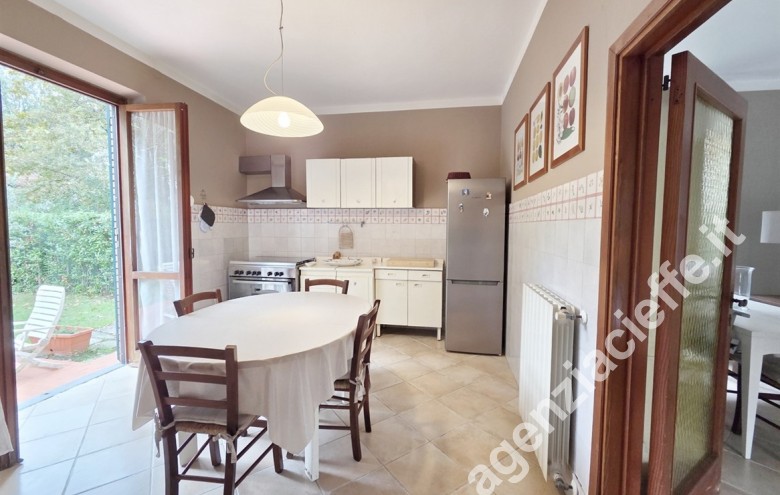 Villa - villetta in vendita a Marina Di Massa (Massa) - Foto 9