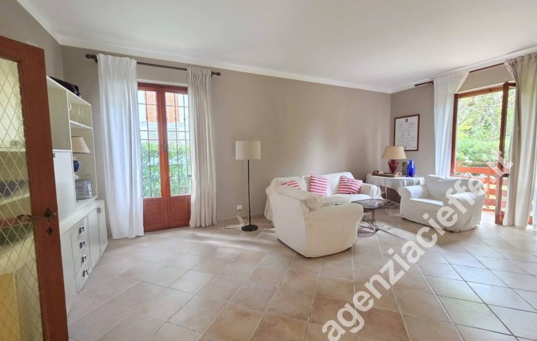 Villa - villetta in vendita a Marina Di Massa (Massa) - Foto 3