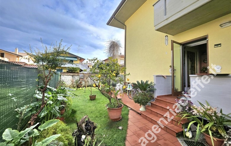 Casa bi-trifamiliare in vendita a Marina Di Massa (Massa) - Foto 23