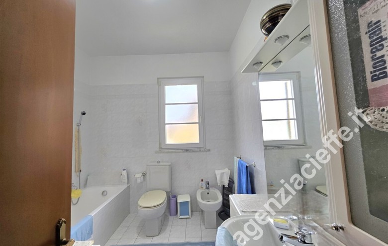 Casa bi-trifamiliare in vendita a Marina Di Massa (Massa) - Foto 14