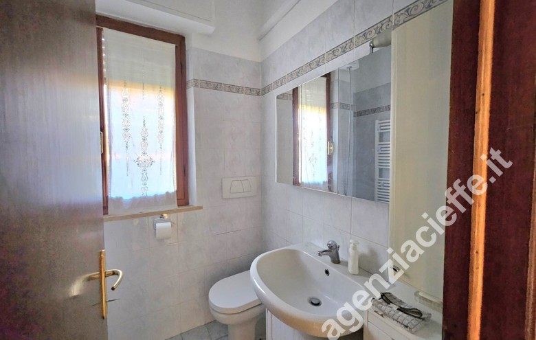 Casa bi-trifamiliare in vendita a Marina Di Massa (Massa) - Foto 8