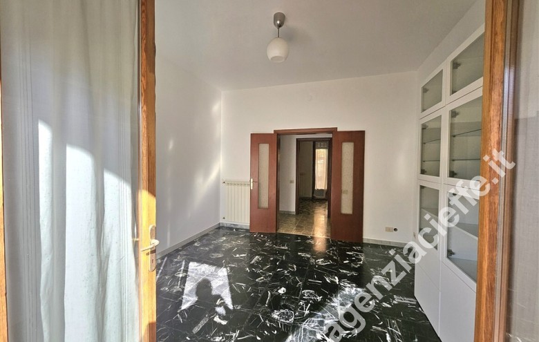 Casa bi-trifamiliare in vendita a Marina Di Massa (Massa) - Foto 4